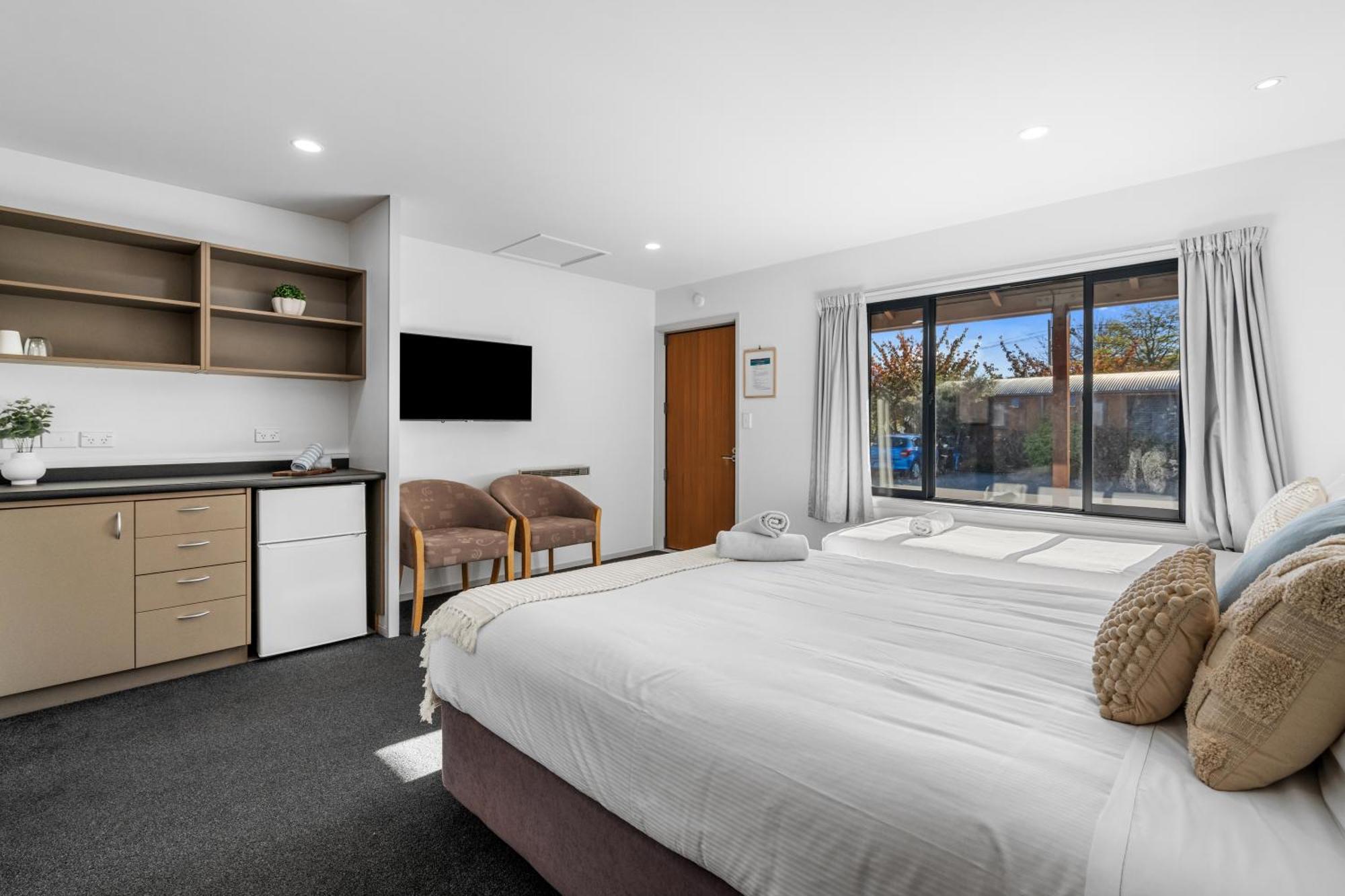 Tasman Holiday Parks - Те-Анау Екстер'єр фото A studio apartment in Australia